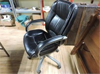 Adjustable Swivel Office Chair