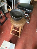stool with cast iron
