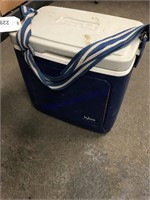 IGLOO TAG-ALONG COOLER (BLUE), CRACKS IN SHELL