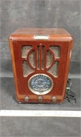 Vintage Modern Radio