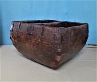 GREAT WOODEN HANDLED GATHERING BASKET