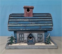 NICE PAINT DECORATED WOODEN BIRD HOUSE