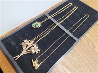 Vintage 2 Necklaces + Glasses Clip-Chain Holder