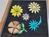 Vintage 5 Various Colored Metal Broches