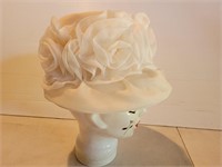 Vintage Union Made Ladies White Shear Foral Styled