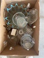 Box of misc glassware