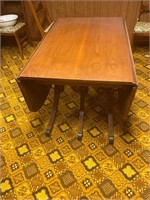Duncan Phyfe table with 4 chairs