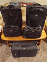 American Tourist Luggage - 5 pieces