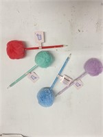 (36x bid) 4 Pk Assorted Color Furry Ball Pens
