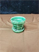 Small green McCoy planter. Approx 3 in. tall
