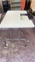 White computer desk 4ft x 2 1/2ft wide with