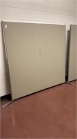 2 partitions gray color 5ft x 5ft