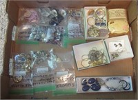 Collection of (30+) costume jewelry pieces