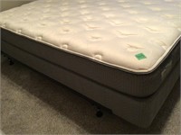 queen size simmons beauty sleep mattress & box