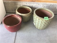 3 clay flower pots