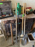 Gardening Tools - Shovel/Hoe Etc.