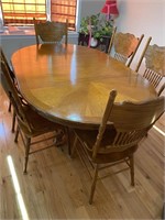 Dining Room table with 6 chairs