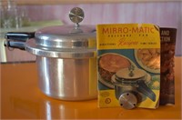 Vintage Mirro-Matic Pressure Cooker Pan w/ Booklet