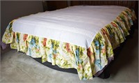 Vintage Floral Print Bedskirt - Full/Queen