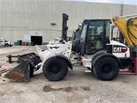 2015 Caterpillar 908 Wheel Loader