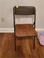 FOLD UP CHAIR