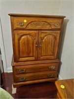 SUMTER DRESSER