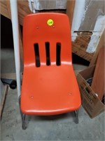 SCHOOL CAFETERIA CHAIR