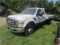 Ford F350 Super Duty XLT Flatbed Truck,