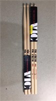 2 Pairs of Vic Firth 5A drumsticks