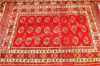 Hand Woven Oriental Carpet: 6' x 4'