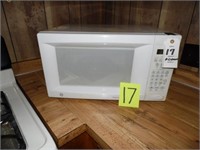 White GE microwave oven
