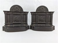 Vintage Cast Iron Colonial Style Bookends