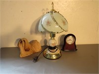 TOUCH LAMP, DOG ORNAMENT / CLOCK