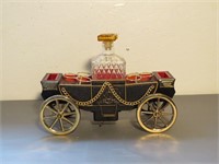 CARRIAGE  DECANTER NO GLASSES