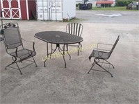 Round Metal Patio Table & 3 Chairs