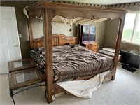 CANOPY BED WITH MATTRESS AND BOX