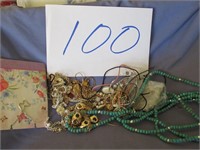 COSTUME JEWELRY LOT (SEE PICS)