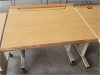 Wooded school desk 30×36×27