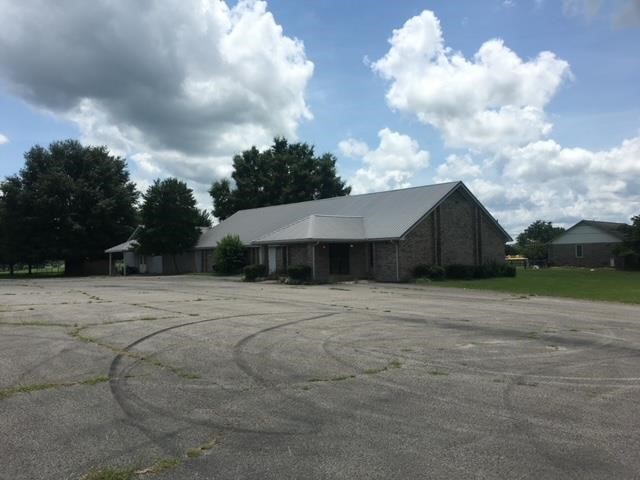 ABSOLUTE ONLINE REAL ESTATE AUCTION: 3500 SQ FT COMMERCIAL B