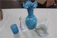 Fenton Glass lot of 2 Blue Vase and Bud Vase