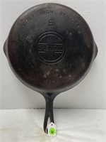 GRISWOLD NO.8 CAST IRON SKILLET - 704