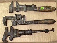 LOT OF 3 MONKEY & PIPE WRENCHES - L.COLE, TRIMO