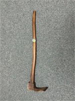 ANTIQUE WOOD HANDLED HAND FORGED GRUB HOE