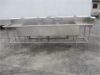 135" Very Nice Stainless 3 Bay Sink