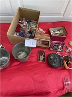 Miscellaneous jewelry and trinkets