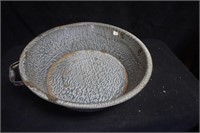 Vintage Grey Enamel Ware Wash Pan w/ Handle