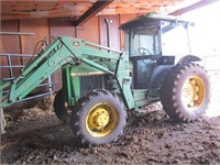 1980 John Deere (JD) 2355 Tractor