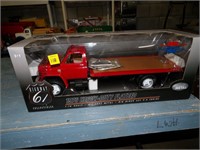 1975 Chevrolet Heavy Duty Flatbed/Red