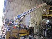 3 Ton Auto Crane c/w Heavy Duty Welding Table