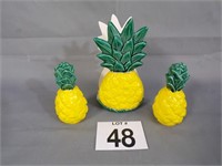 Pineapple Napkin and Salt and Pepper Shakers